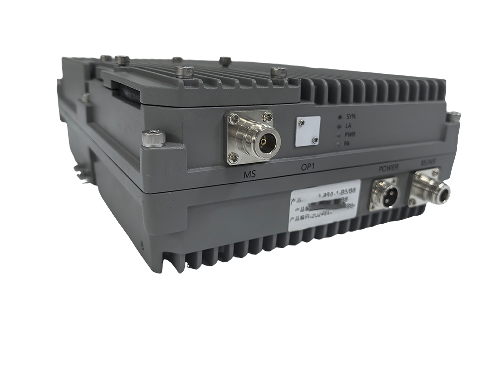  玄武三频手机信号接收器2000㎡